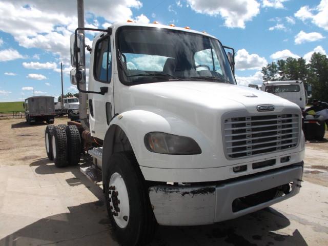 Image #1 (2005 FREIGHTLINER M2 T/A CAB & CHASSIS)